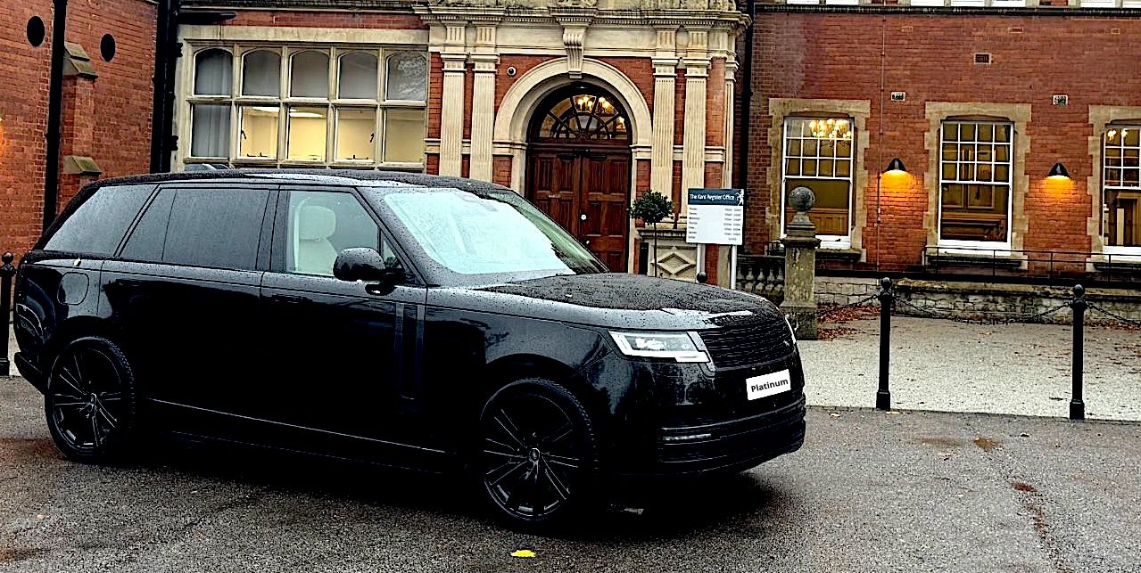 Rolls Royce Phantom chauffeur hire for Royal Ascot